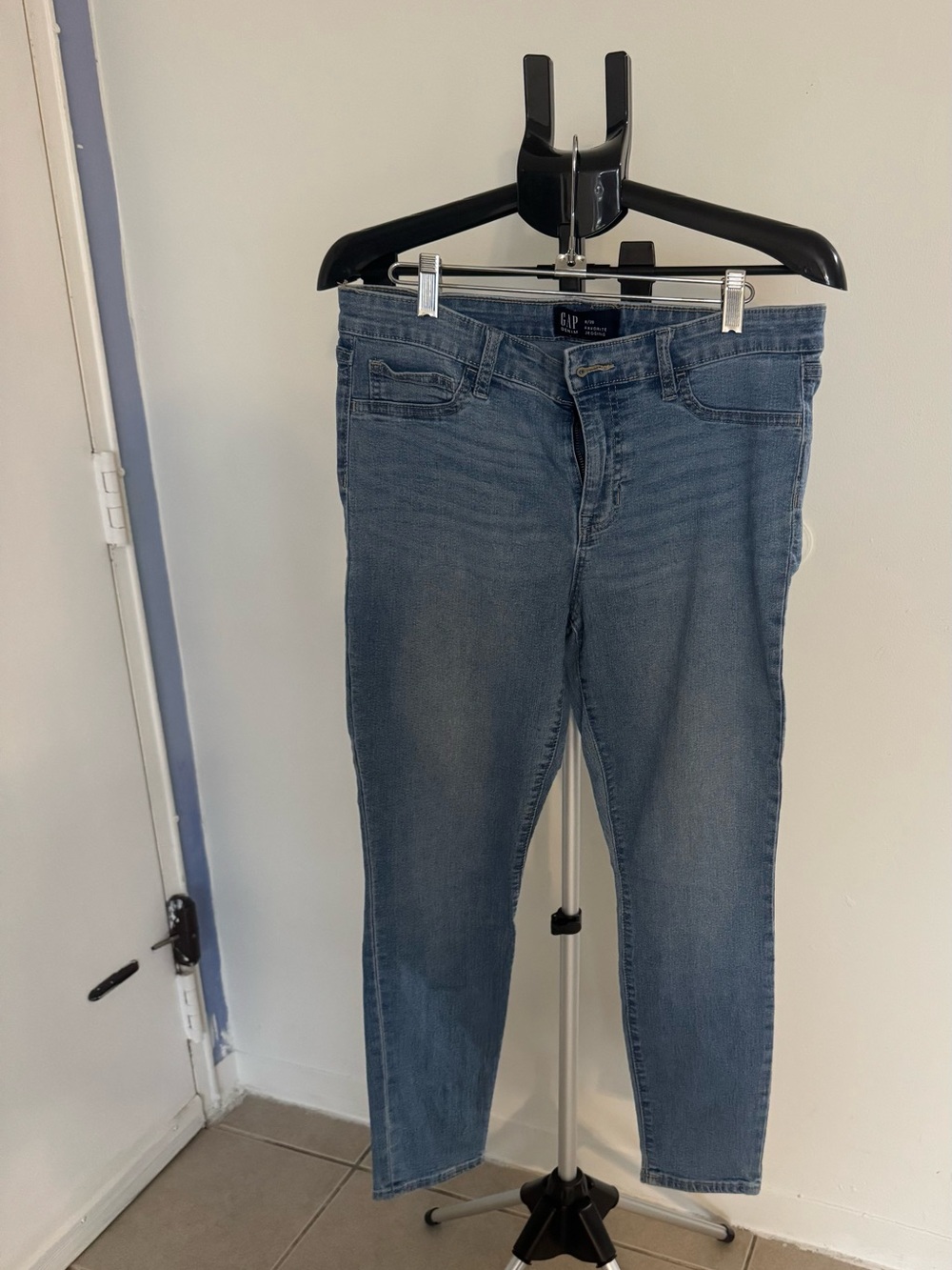 GAP Skinny Mid-Blue Stretch Denim Jeans